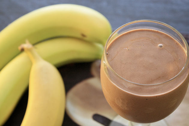 Kilo Almak İsteyenlere Çikolatalı Muzlu Smoothie Tarifi