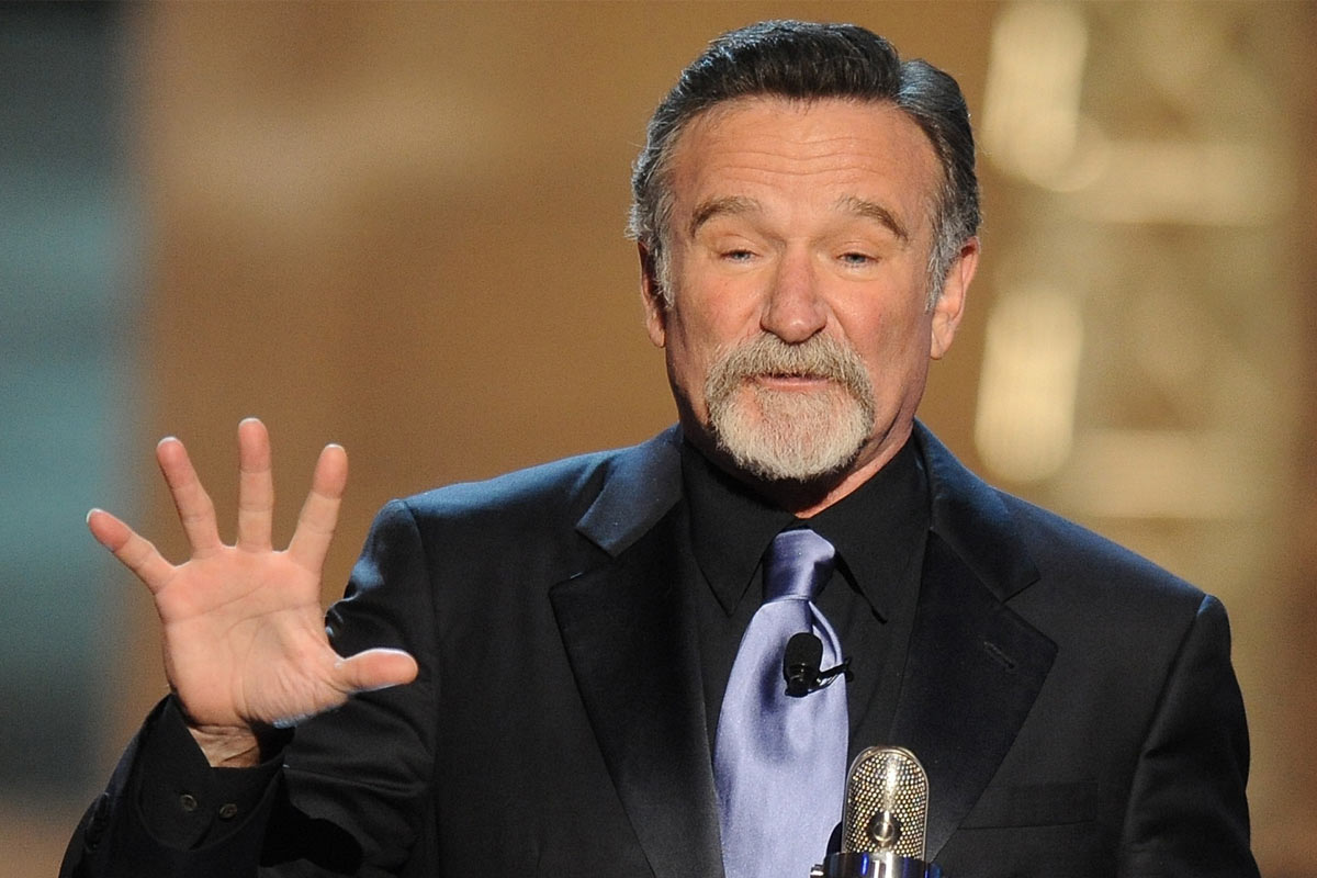 Featured image of post O Bir Efsane: Robin Williams