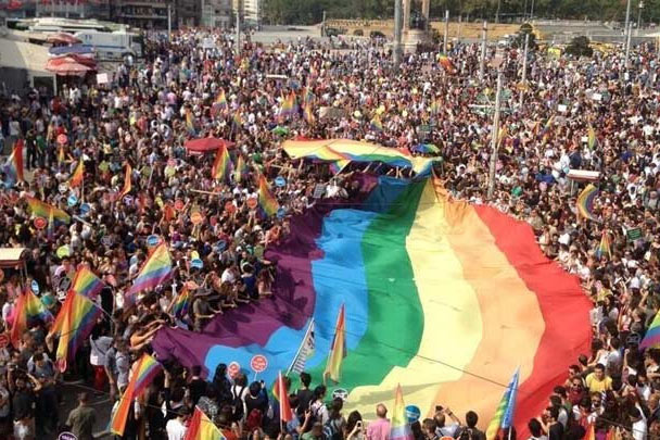 Featured image of post Türkiye’de Gay Olmak