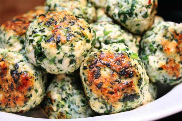Baharatlı, Yoğurt Soslu, Ispanaklı Tavuk Topçukları