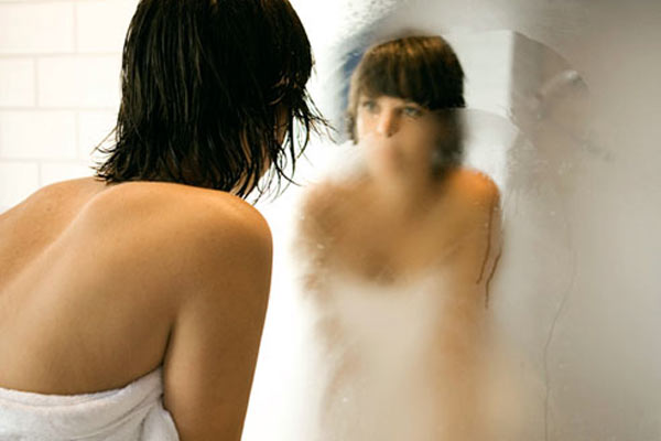 Bu İpucu ile Banyo Aynanız Bir Daha Buhar Olmayacak