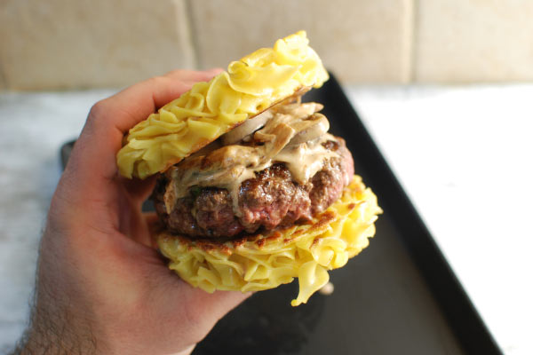 Makarnadan Hamburger