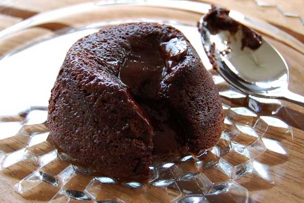 Featured image of post Çikolata Nehirli Sufle Yapımı
