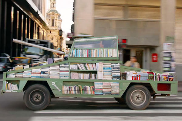 Featured image of post Tank Bedava Kitap Dağıtan Kütüphaneye Dönüşmüş!