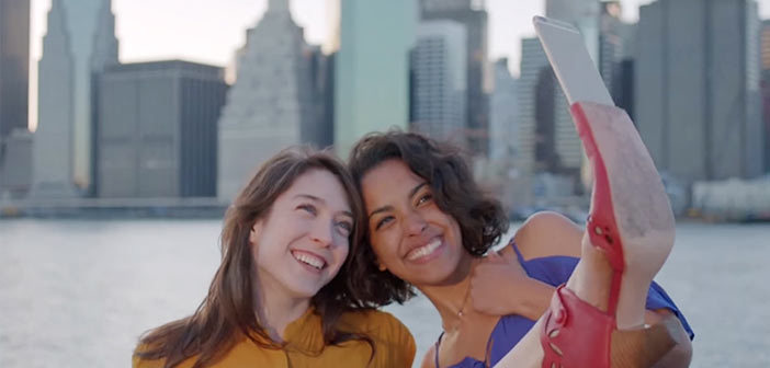 Featured image of post Selfie Çubuğundan Sonra Selfie Ayakkabısı!