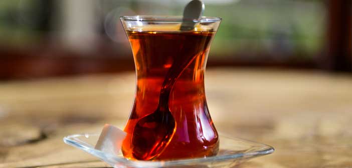 Featured image of post Lezzetli Çay Demlemenin Püf Noktaları