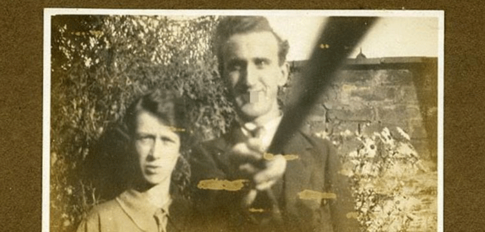 Featured image of post Selfie Çubuğu’nun 90 Yıllık Geçmişi