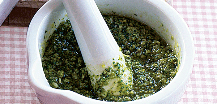 Featured image of post Pesto Sos Nasıl Yapılır? Hangi Yiyeceklerle İyi Gider?
