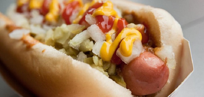 Featured image of post Evde Hot Dogs (Sosisli Sandviç) Nasıl Yapılır?