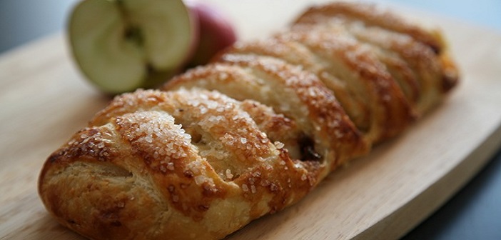 Featured image of post En Kolay ve Hızlı Elmalı Strudel Tarifi
