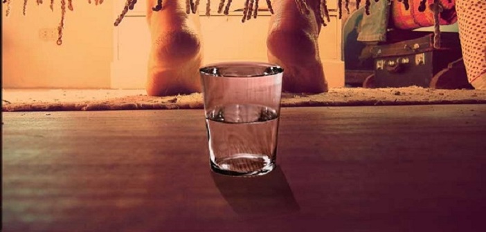 Gece Yatağın Altına Neden Su Koymalısınız?