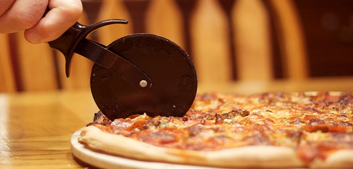 Featured image of post Pizza Kesiciyi Kullanmanın 7 Akıllı Yolu