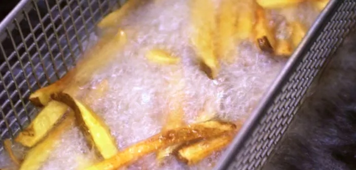 Fritöz Sepeti Sirke ile Nasıl Temizlenir?